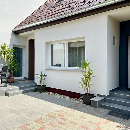 In - Balaton 53496 Siófok