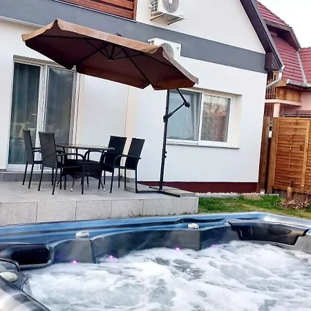 In - Balaton 53496 Siófok